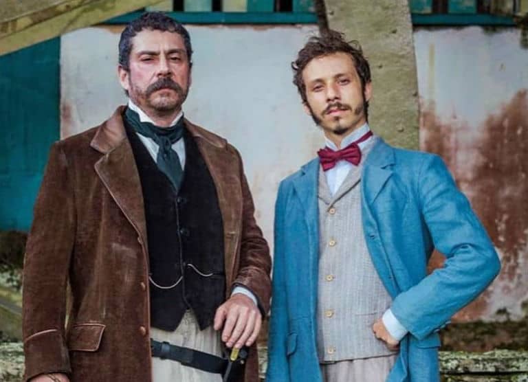 Alexandre Nero e João Pedro Zappa nos bastidores de 'Nos Tempos do Imperador'