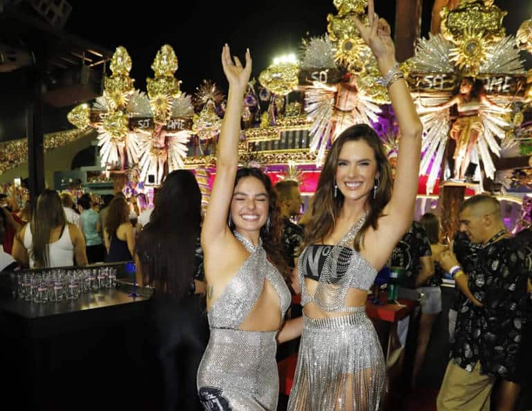 Isis Valverde e Alessandra Ambrosio