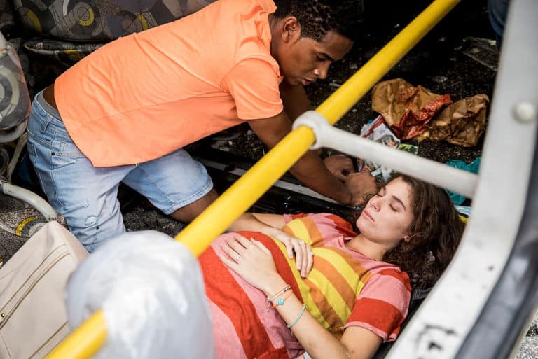 Malhação: Meg e Serginho sofrem acidente