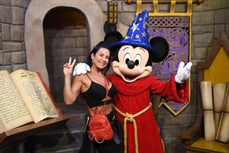 Scheila Carvalho e o Mickey