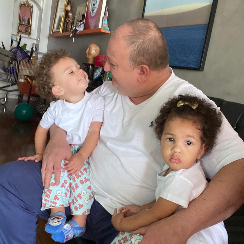 Erick Jacquin e os filhos gêmeos