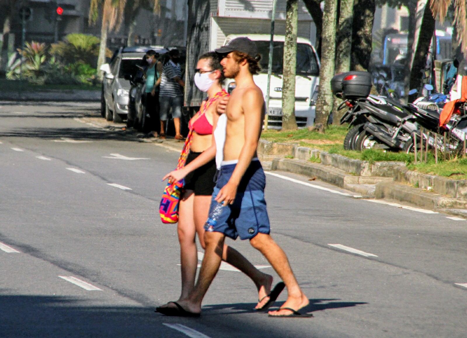 Felipe Poeta e a namorada