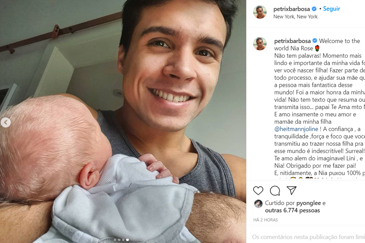 Petrix Barbosa celebra o nascimento da filha