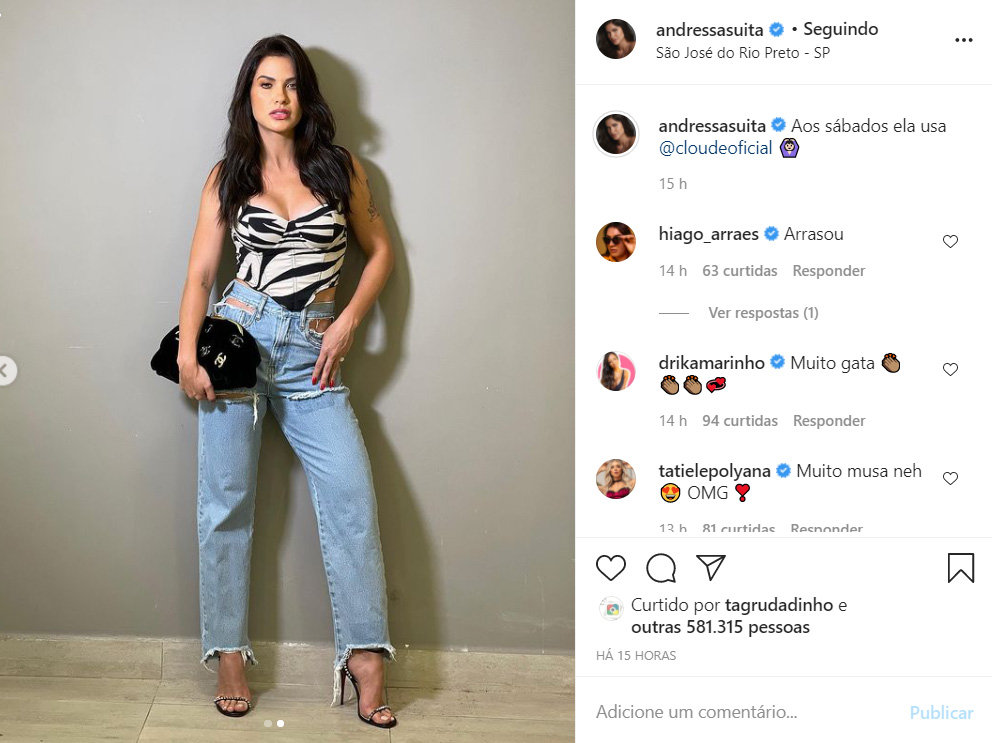 Andressa Suita curte noite com as amigas