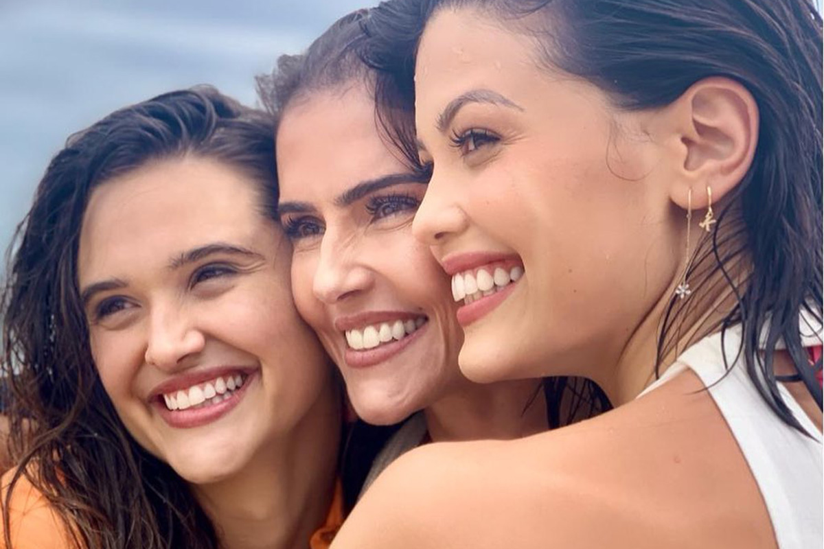 Juliana Paiva, Deborah Secco e Vitória Strada