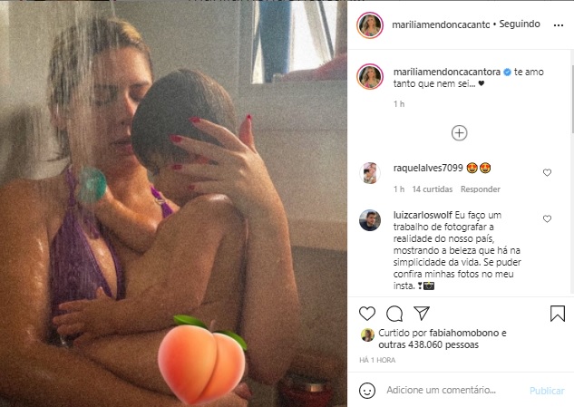 Marilia Mendonça surge tomando banho com o filho