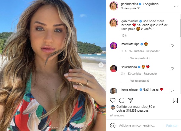 De biquíni, Gabi Martins arrasa em nova selfie