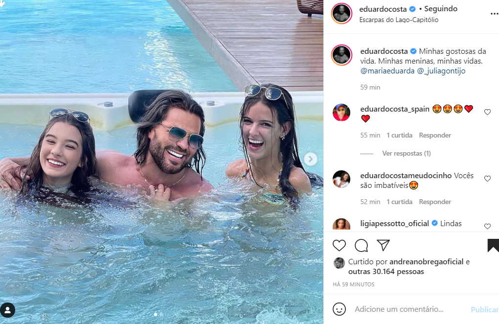 Eduardo Costa com a filha, Maria Eduarda, e uma amiga, Julia - Crédito: Reprodução / Instagram