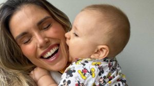 Flávia Viana se derrete ao celebrar 8 meses do filho