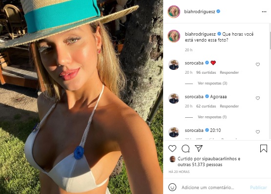 Biah Rodrigues arrasa em selfie de biquíni