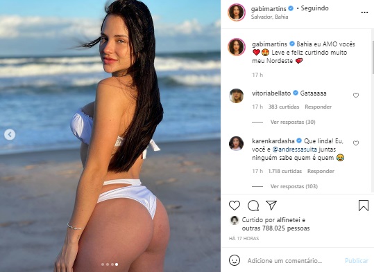 Gabi Martins ostenta a barriga sarada em foto de biquíni