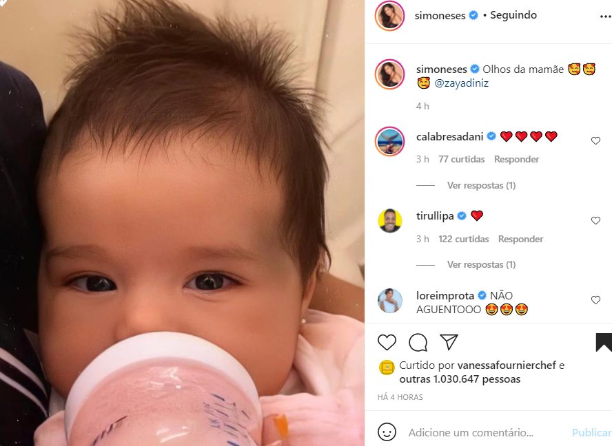 Zaya, filha de Simone e Kaká Diniz