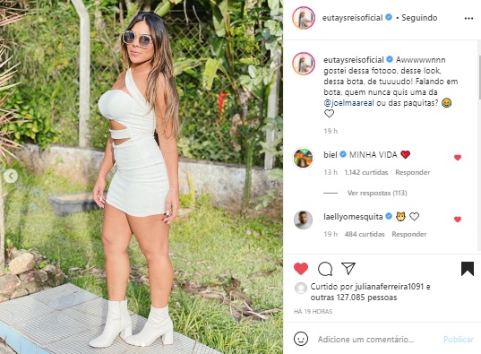 Tays Reis arrasa ao surgir com vestido justíssimo