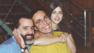 Tony Ramos, Flavio Silvino, Júlia Feldens na época das gravações da novela Laços de Família - Crédito: Jorge Baumann
