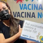 Renata Alves recebe vacina contra covid-19. Foto: Reprodução/Instagram