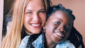 Giovanna Ewbank e a filha, Titi - Crédito: Reprodução / Instagram
