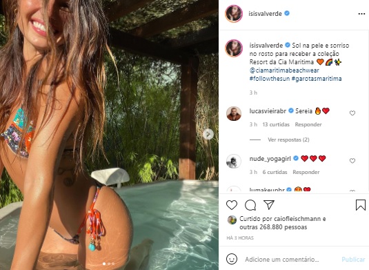 Isis Valverde arrasa ao aparecer de biquíni fio-dental