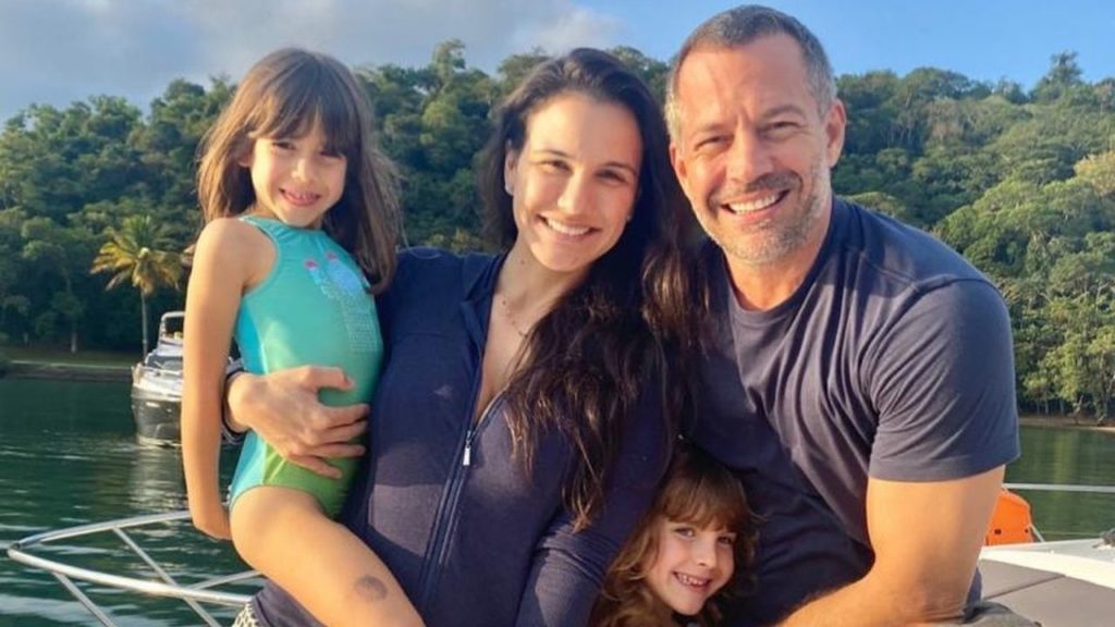 Malvino Salvador e Kyra Gracie curtem viagem em família. Foto: Reprodução/Instagram