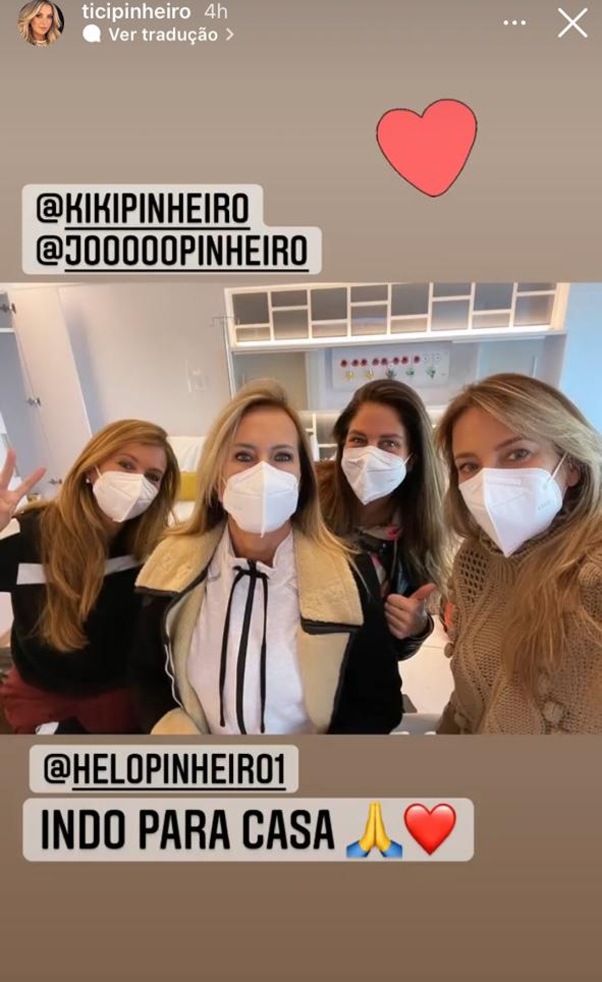 Ticiane Pinheiro celebra a alta hospitalar da mãe, Helô Pinheiro - Crédito: Reprodução / Instagram