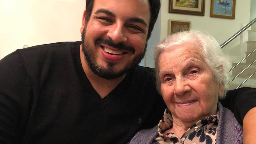 Luis Lobianco e sua avó - Crédito: Reprodução / Instagram