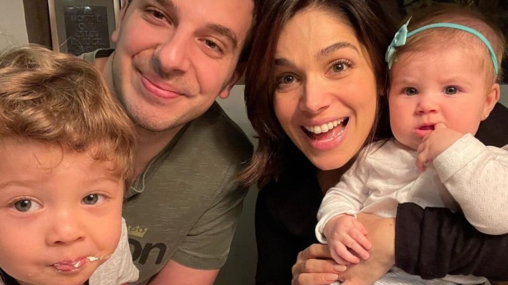 Sabrina Petraglia, marido e filhos, Gael e Maya