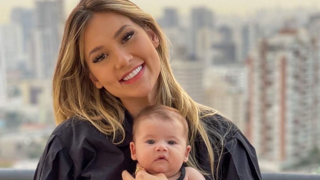 Virginia celebra mesversário da filha e relata depressão na gravidez. Foto: Reprodução/Instagram