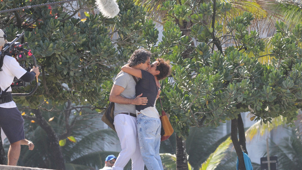 Eduardo Moscovis e Andrea Beltrão nos bastidores de Um Lugar ao Sol - Crédito: AgNews