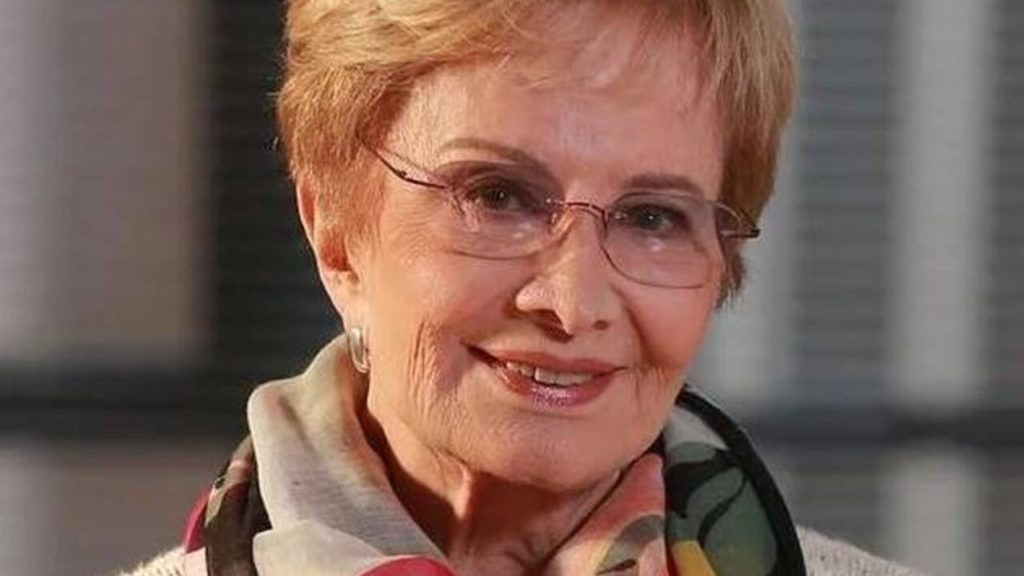 Gloria Menezes