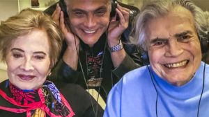 Gloria Menezes, Tarcísio Filho e Tarcísio Meira no programa 'Altas Horas' - Crédito: Globo / Divulgação