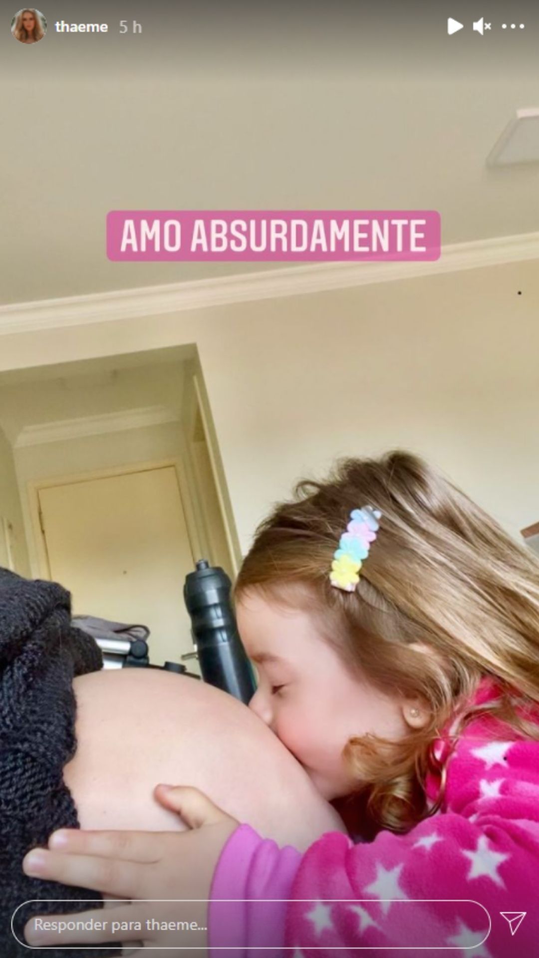 Thaeme mostra momento encantador com a filha, Liz. Foto: Reprodução/Instagram
