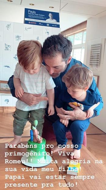 Thales Bretas com os filhos, Romeu e Gael - Crédito: Reprodução / Instagram