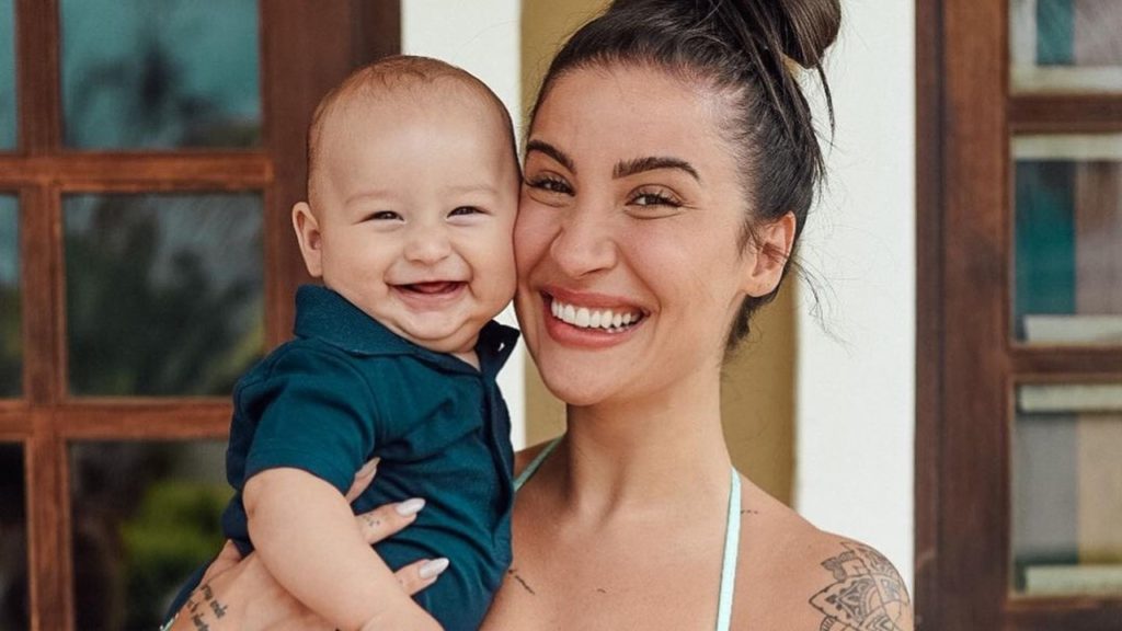 Bianca Andrade e filho, Cris