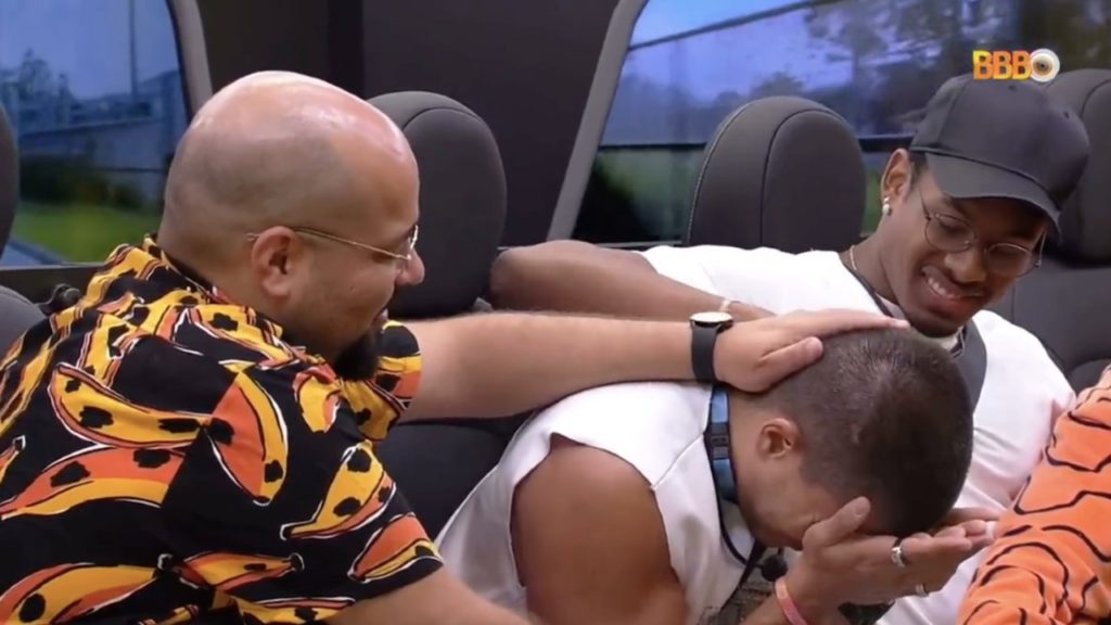 Arthur Aguiar se emociona no BBB 22