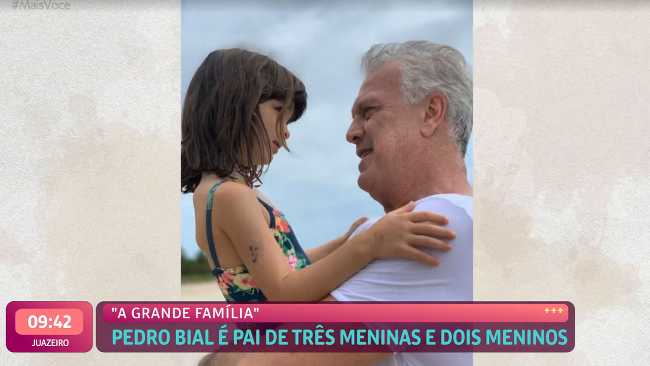 Pedro Bial mostra novas fotos com a esposa e os filhos - Crédito: Reprodução / Globo