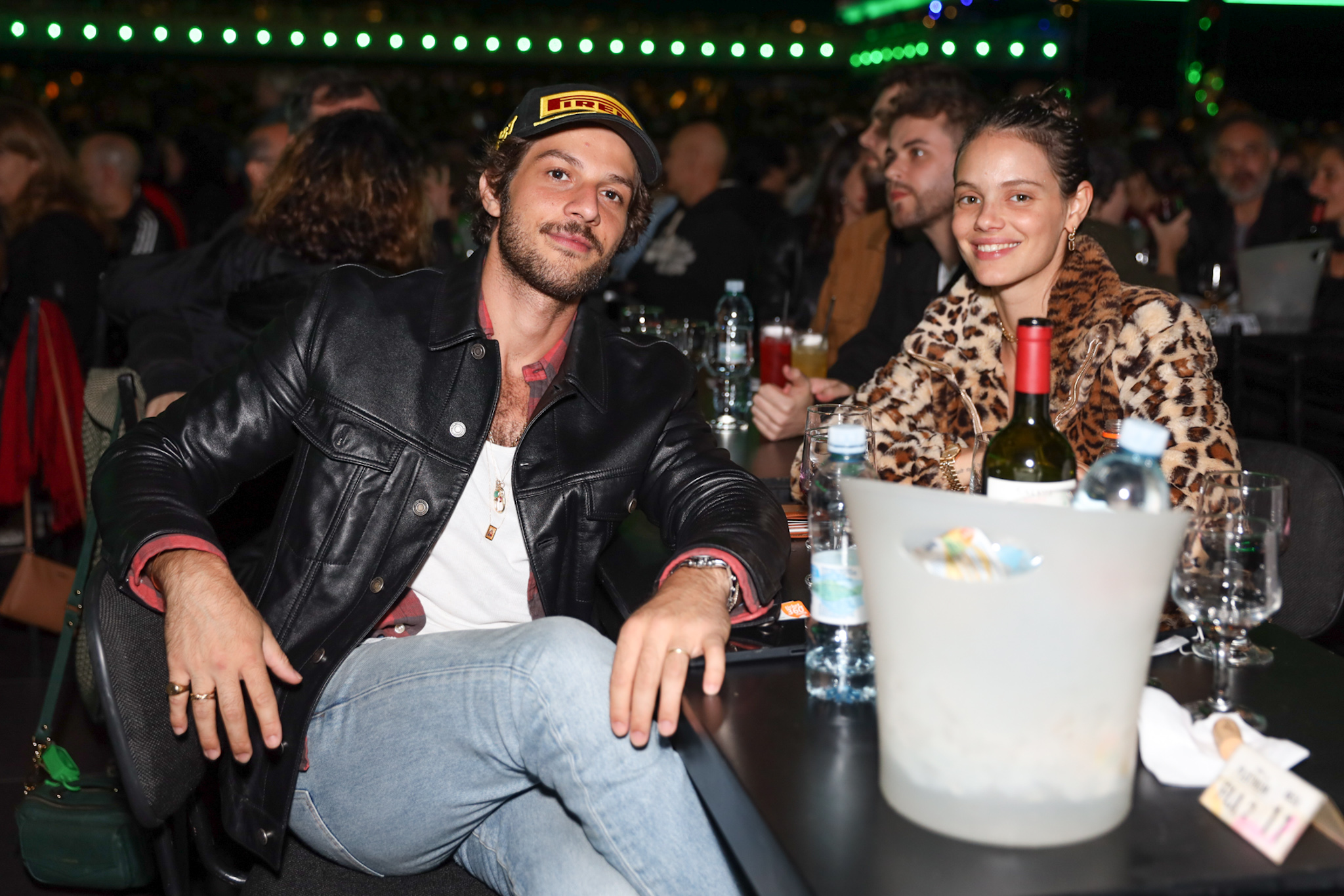 Chay Suede e Laura Neiva