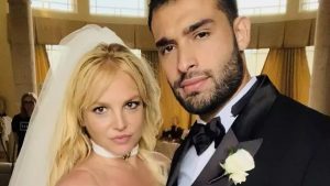 Britney Spears se casa com Sam Asghari em Los Angeles