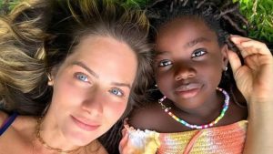 Giovanna Ewbank e a filha, Titi (Reprodução/Instagram)