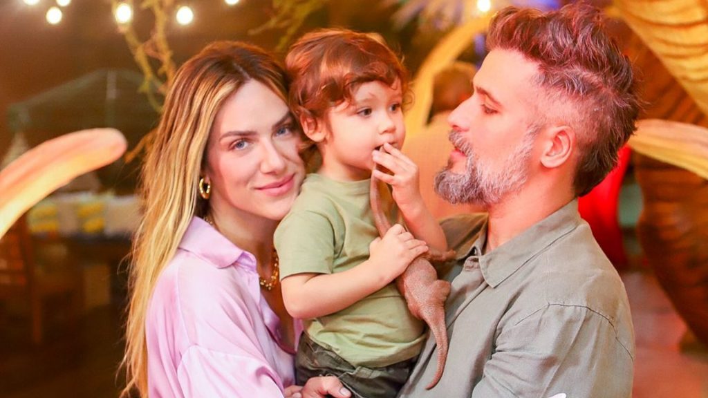 Giovanna Ewbank e Bruno Gagliasso comemoraram 2 anos do filho, Zyan – (Créditos: Divulgação / Larissa Joyce)