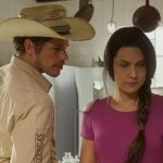 Tadeu (José Loreto) e Zefa (Paula Barbosa) em 'Pantanal' (Reprodução/TV Globo)
