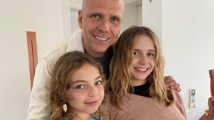 Fernando Scherer com as filhas, Brenda e Isabella Scherer (Reprodução/Instagram)