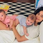 Nanda Costa e as filhas gêmeas, Kim e Tiê (Reprodução/Instagram)