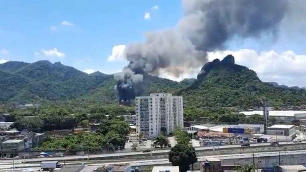 Incêndio nos Estúdios Globo. Reprodução/Twitter