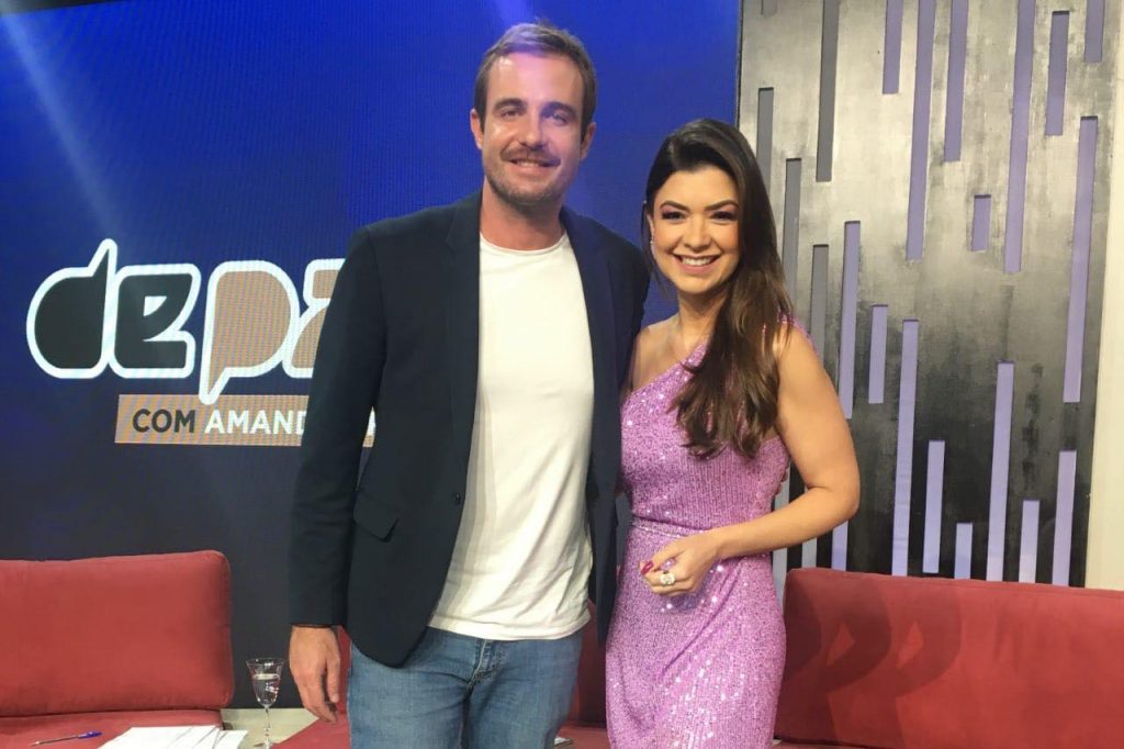 Amanda Françozo recebe Max Fercondini seu programa na TV Aparecida