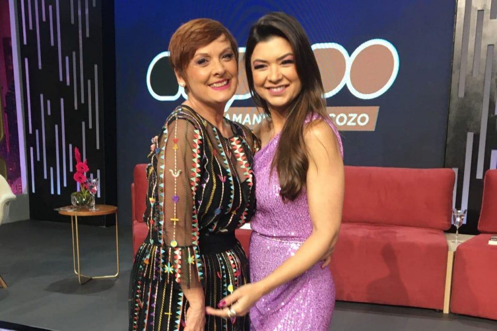 Amanda Françozo recebe Mafalda Minnozzi seu programa na TV Aparecida