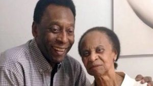 Pelé e a mãe, Dona Celeste (Reprodução/Instagram)