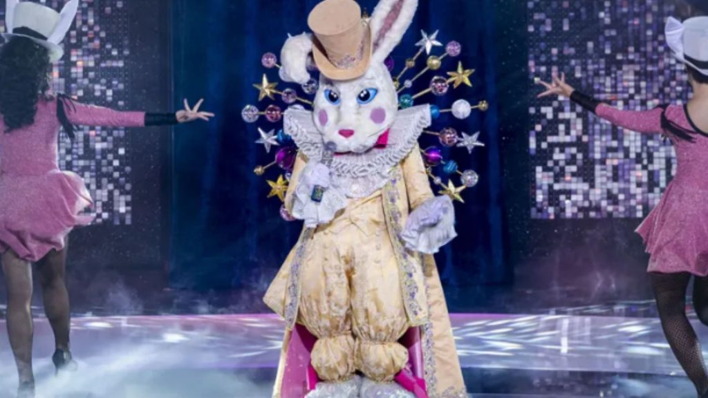 Coelho do The Masked Singer Brasil. Reprodução/TV Globo