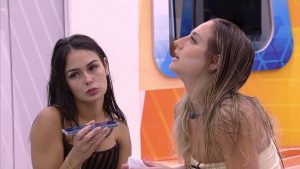 Bruna Griphao e Larissa. (Reprodução/TV Globo)