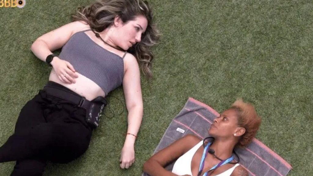 Amanda e Aline (Reprodução/Globo)