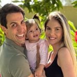 Gustavo Theodoro, Bárbara Evans e Ayla. Reprodução/Instagram