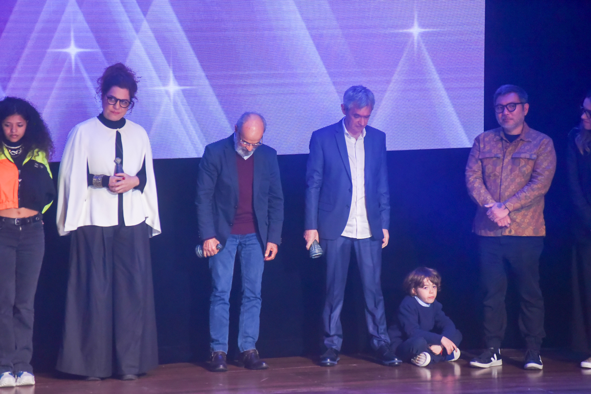 Filho do discretíssimo Serginho Groisman invade palco de premiação e protagoniza cenas hilárias - AgNews/Marcelo 